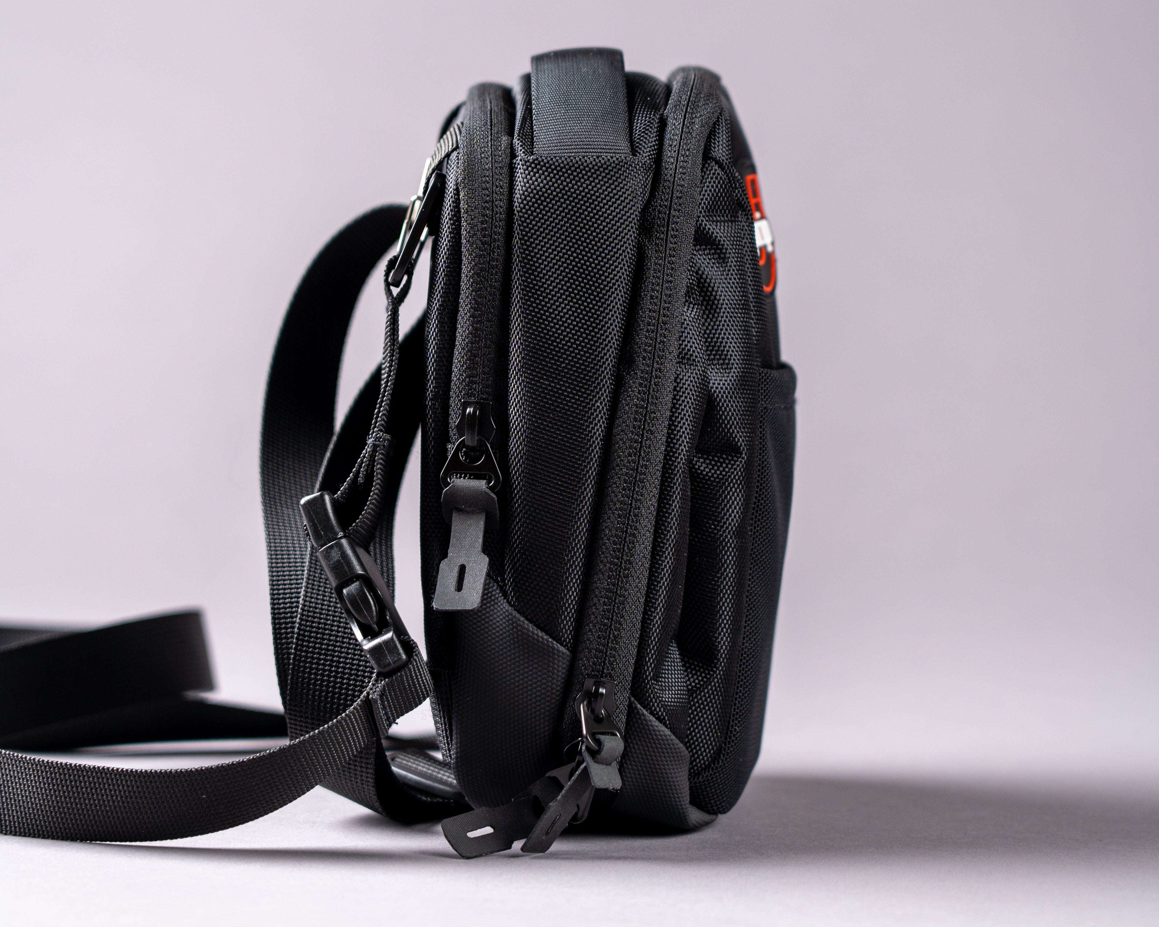 Magnetic Crossbody Bag