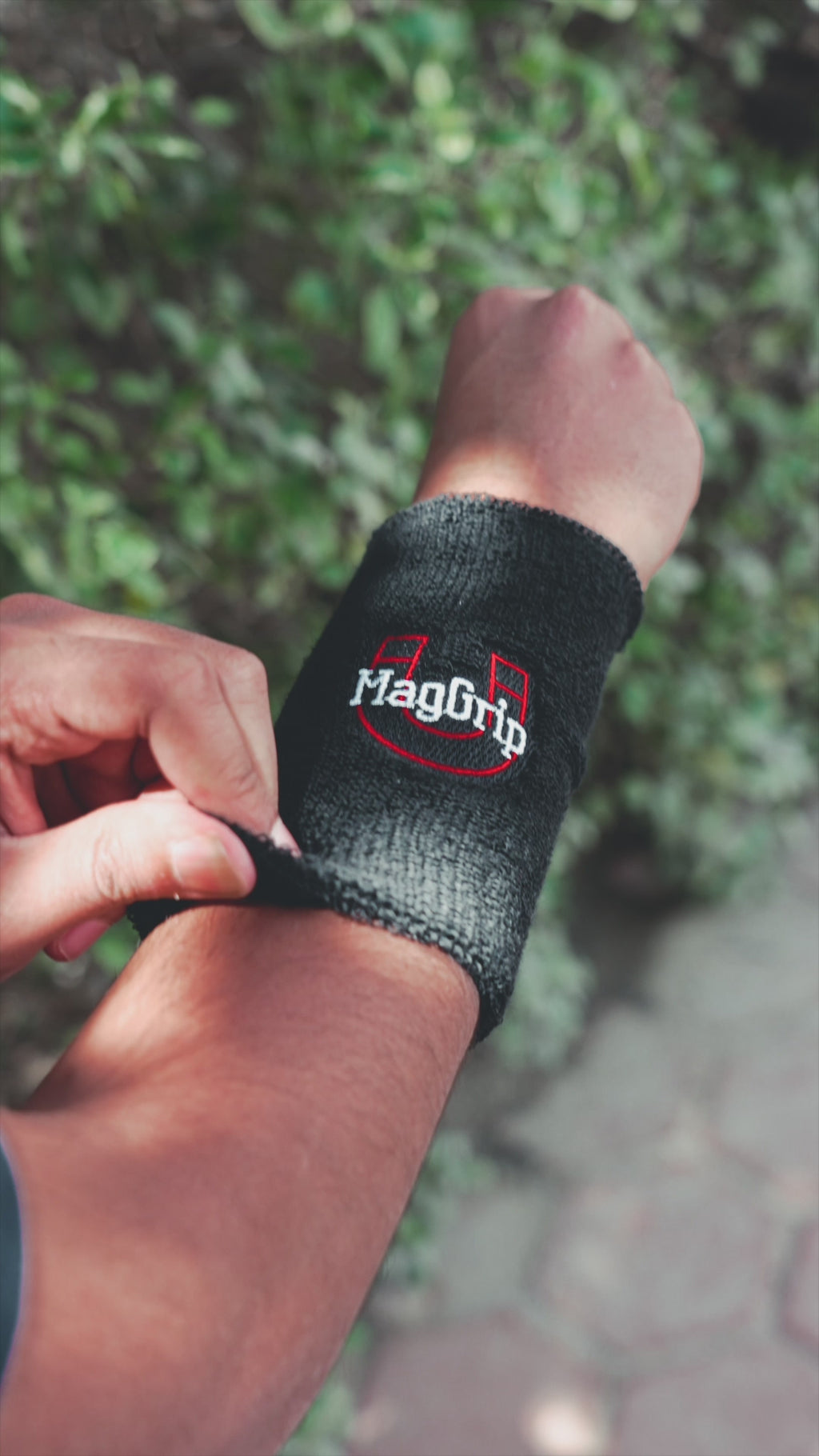 Towel wristband